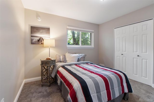 15768 Wendy Street, Taylor, MI 48180