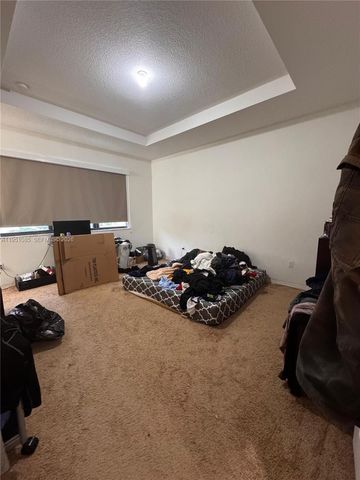 772 NE 191st Ter 772, Miami, FL 33179