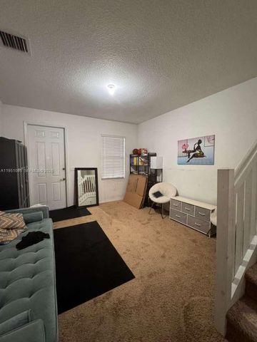 772 NE 191st Ter 772, Miami, FL 33179