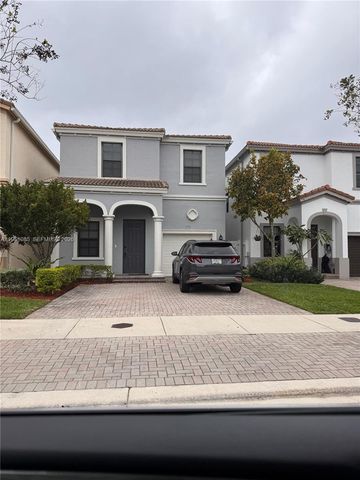 772 NE 191st Ter 772, Miami, FL 33179