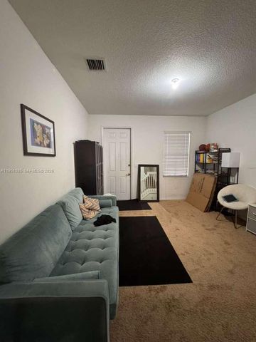 772 NE 191st Ter 772, Miami, FL 33179