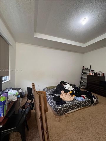 772 NE 191st Ter 772, Miami, FL 33179