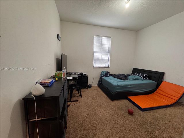 772 NE 191st Ter 772, Miami, FL 33179