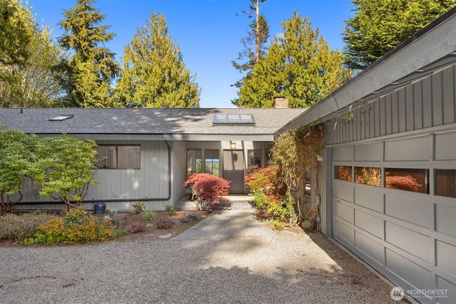 10700 NE Broomgerrie Road, Bainbridge Island, WA 98110