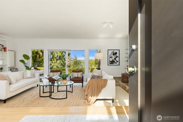10700 NE Broomgerrie Road, Bainbridge Island, WA 98110