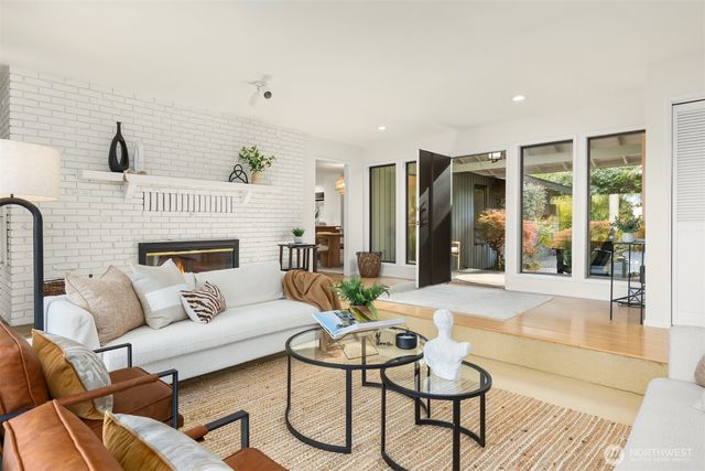 10700 NE Broomgerrie Road, Bainbridge Island, WA 98110
