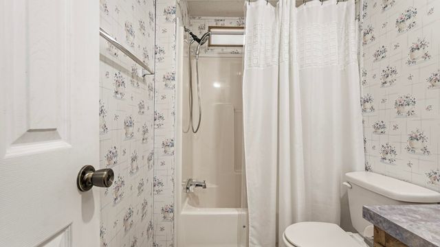 543 Cat Island Road, Defuniak Springs, FL 32433