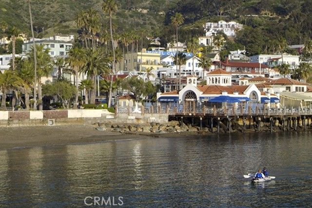 335 Clemente Avenue, Avalon, CA 90704