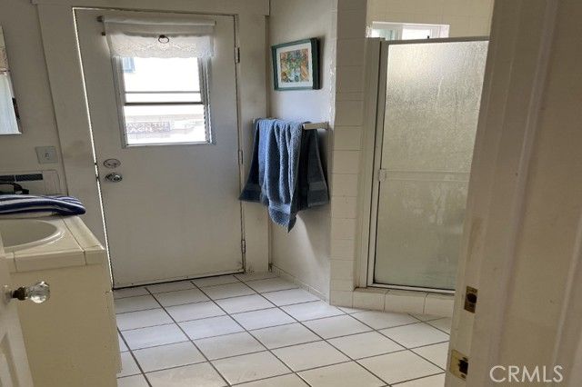 335 Clemente Avenue, Avalon, CA 90704