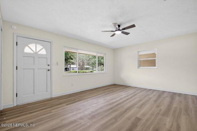 133 MAGNOLIA Avenue E, East Palatka, FL 32131
