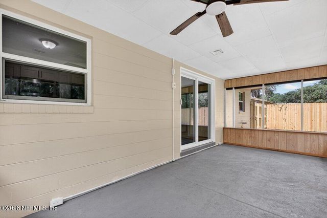 133 MAGNOLIA Avenue E, East Palatka, FL 32131