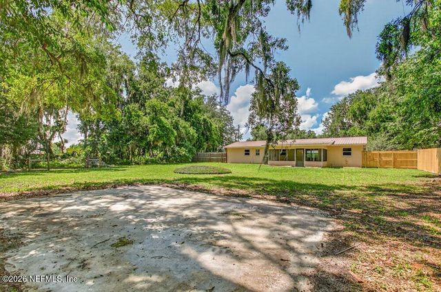133 MAGNOLIA Avenue E, East Palatka, FL 32131