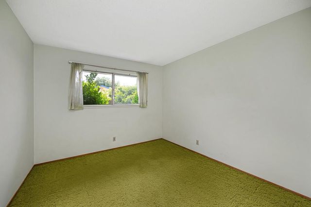 7430 Conrad Dr, Sacramento, CA 95828