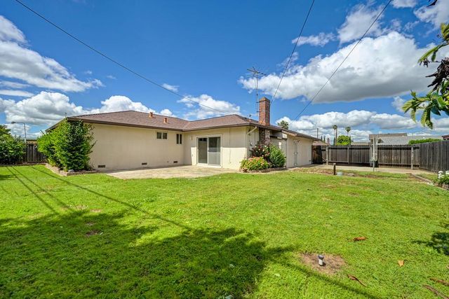 7430 Conrad Dr, Sacramento, CA 95828