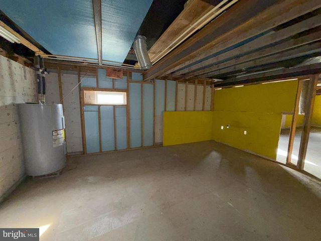 87 CHEVY LN, Newport, PA 17074