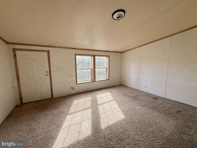 87 CHEVY LN, Newport, PA 17074