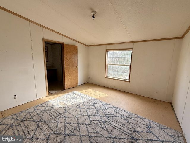 87 CHEVY LN, Newport, PA 17074