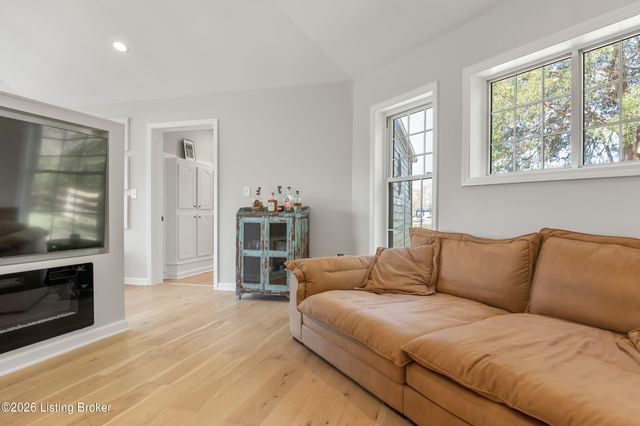 12225 Indiana 62, Charlestown, IN 47111