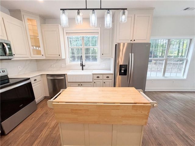 346 Carnation Drive, Social Circle, GA 30025