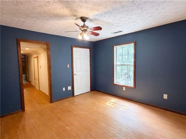346 Carnation Drive, Social Circle, GA 30025