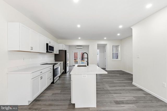 917 EMERSON ST NW, Washington, DC 20011