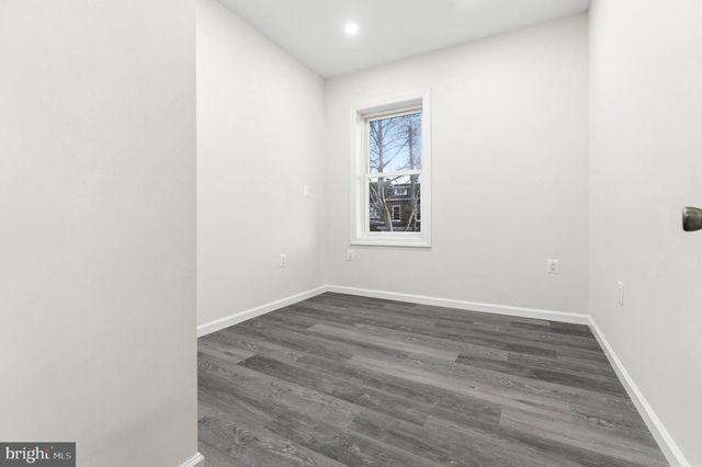 917 EMERSON ST NW, Washington, DC 20011