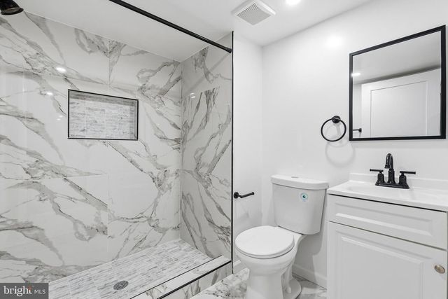 917 EMERSON ST NW, Washington, DC 20011