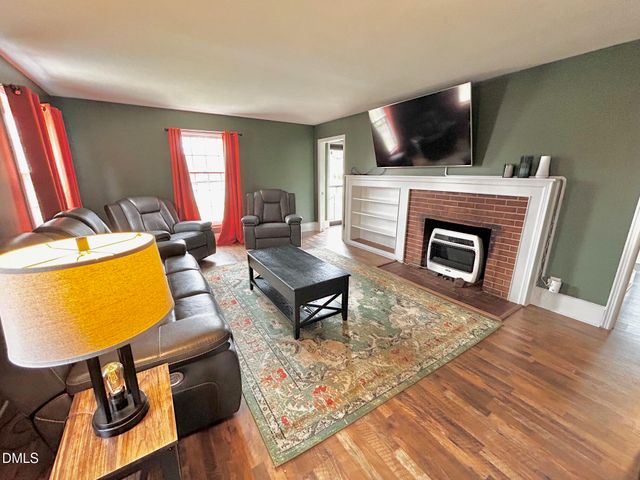 802 Russell Avenue, Reidsville, NC 27320