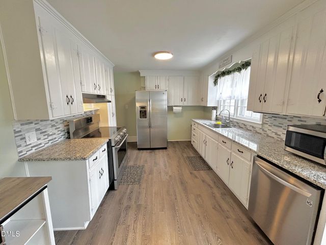 802 Russell Avenue, Reidsville, NC 27320