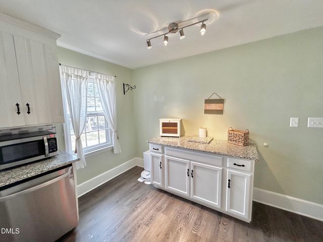 802 Russell Avenue, Reidsville, NC 27320
