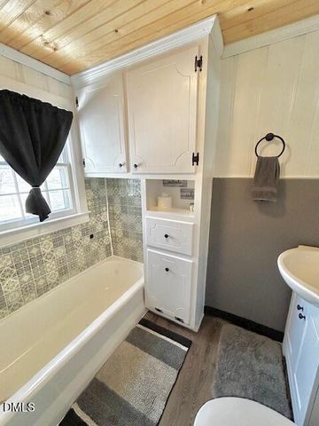 802 Russell Avenue, Reidsville, NC 27320