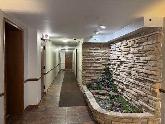 6490 N NORTHWEST Highway 3F, Chicago, IL 60631