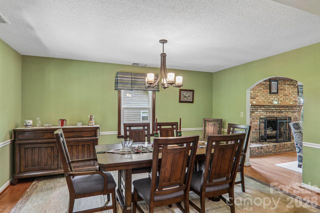 57 Chateau Place, Waynesville, NC 28786
