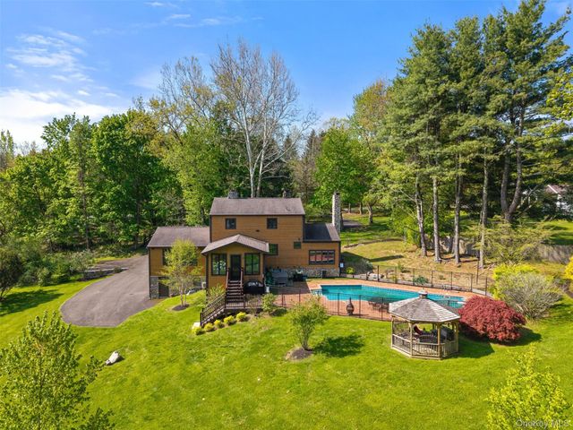 241 Chapel Hill Road, Highland, NY 12528