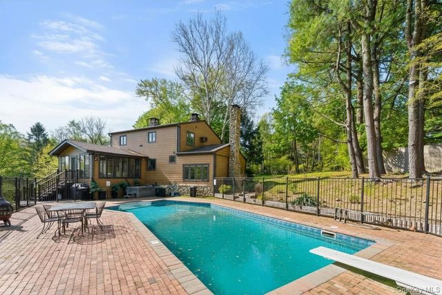 241 Chapel Hill Road, Highland, NY 12528
