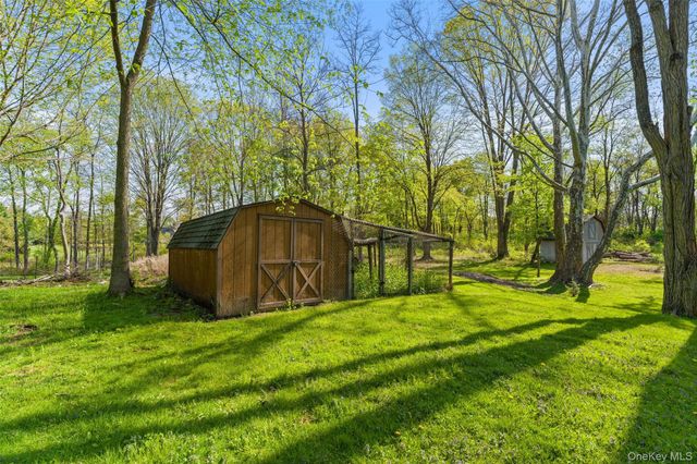 241 Chapel Hill Road, Highland, NY 12528
