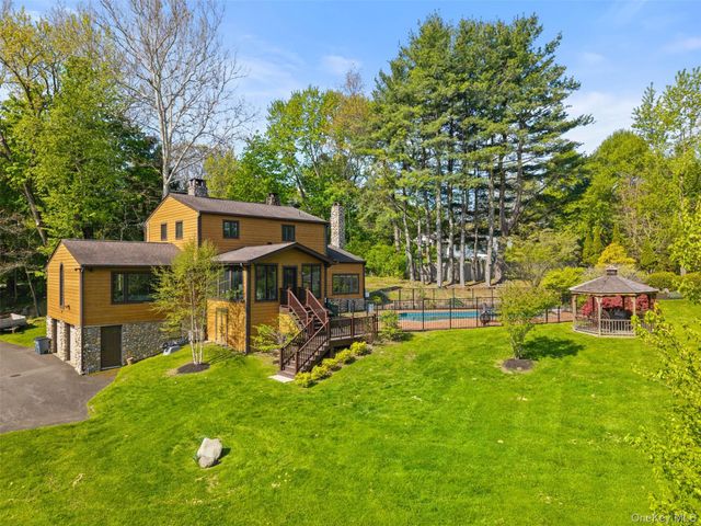 241 Chapel Hill Road, Highland, NY 12528