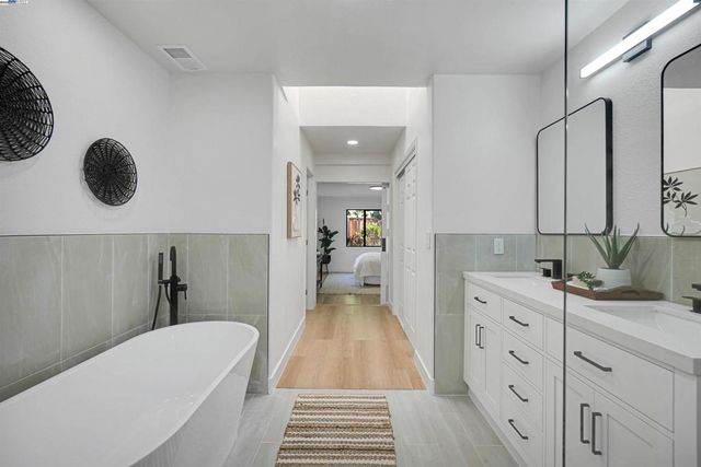 2126 Gross St, Milpitas, CA 95035