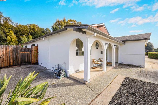 2126 Gross St, Milpitas, CA 95035