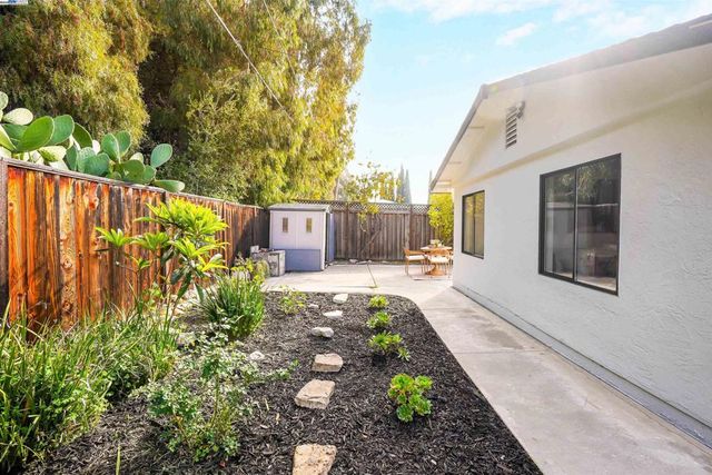 2126 Gross St, Milpitas, CA 95035