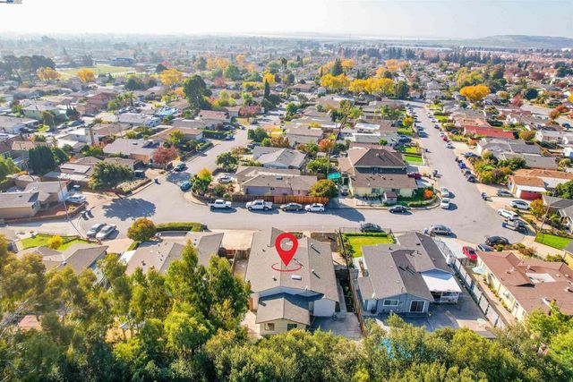 2126 Gross St, Milpitas, CA 95035