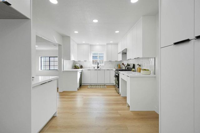 2126 Gross St, Milpitas, CA 95035