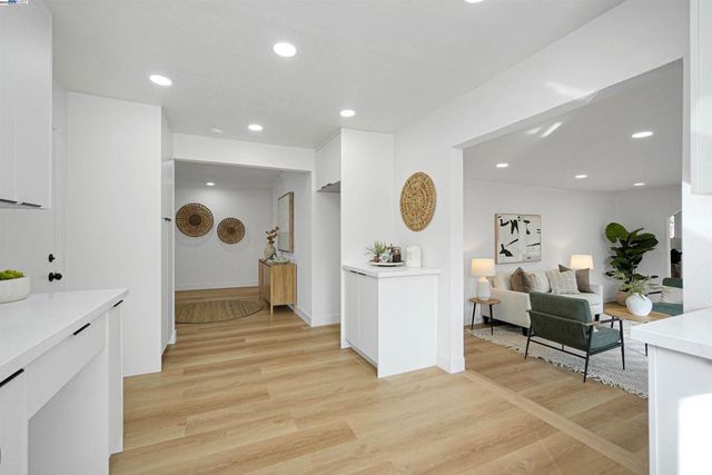 2126 Gross St, Milpitas, CA 95035