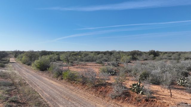 0000 CR 307, Jourdanton, TX 78026