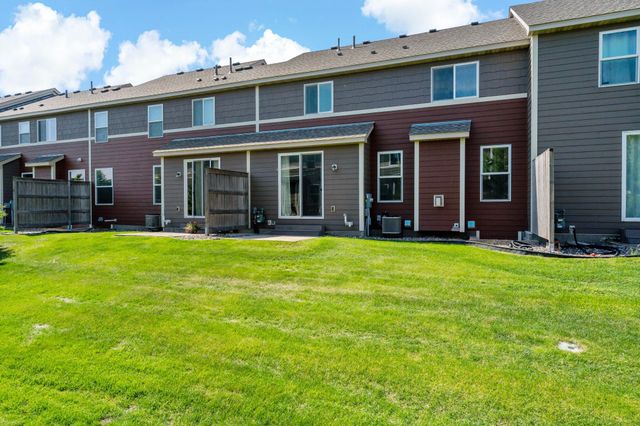 18147 Glassfern Lane, Lakeville, MN 55044