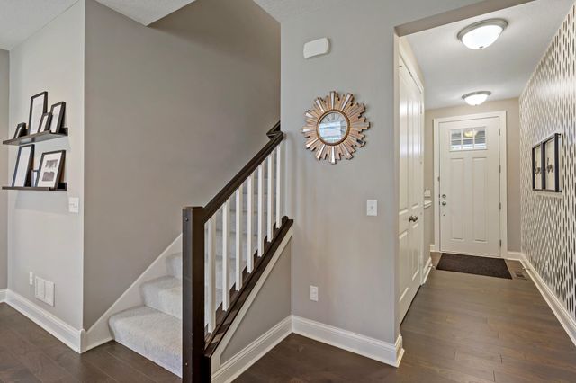 18147 Glassfern Lane, Lakeville, MN 55044