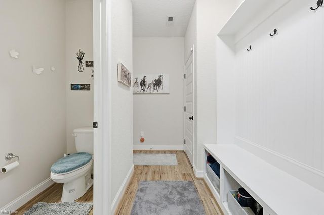 3101 Laurel LN, Portsmouth, VA 23703