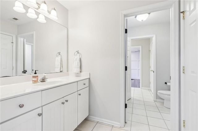 49 High Point Circle, Newnan, GA 30265