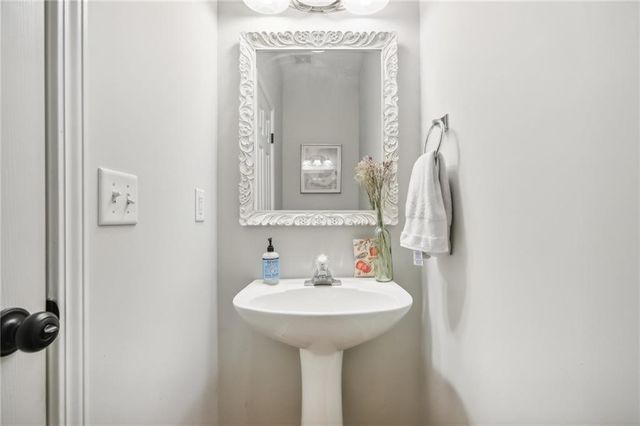 49 High Point Circle, Newnan, GA 30265