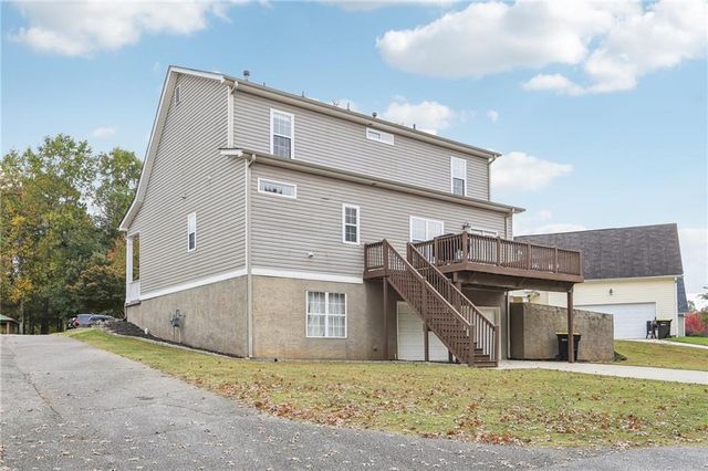 49 High Point Circle, Newnan, GA 30265